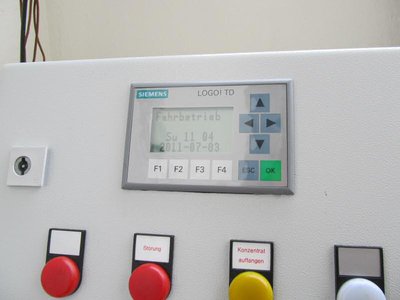 Steuerung an der Antriebsstation (Display im Detail)