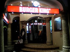 Der böse, böse Burger King - ich fand's leckerer als im Nudelhimmel darüber ...