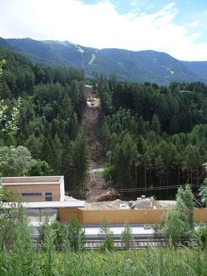 Talstation im Bau Anfang Juli...