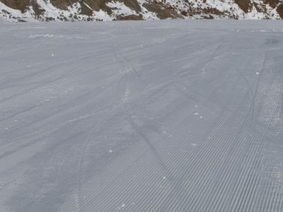 Teilweiser Pistenzustand um 15.45 Uhr