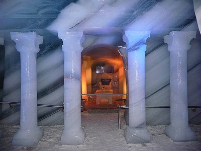 Bei diesem Foto der Akrpopolis erkennt man sehr schön die einzelnen Schichten des Gletschers