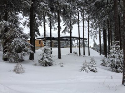 Einer der beiden neuen Lift, leider noch geschlossen