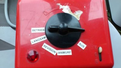 Ursprüngliche Steuerung mit Kleinbahntrafo. Nicht gut für den Glockenankermotor aufgrund der Sinustaktung des Sekundärstromes.