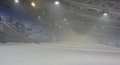 "leichter Schneefall im Gipfelbereich"