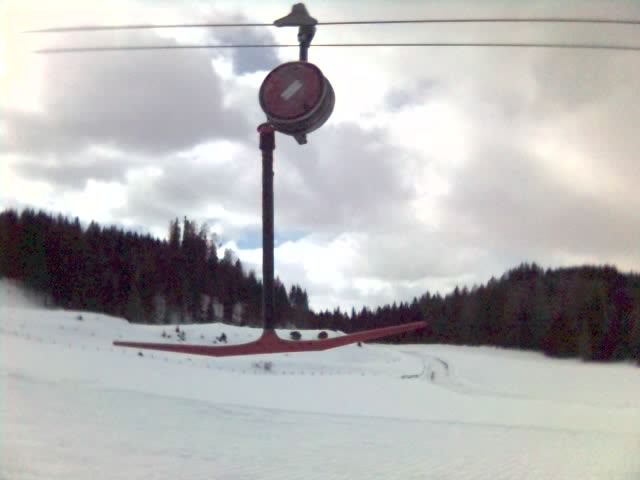 11-03-06_Moserlift STEMAG Gehänge Doppelmayr Kunststoffbügel.jpg