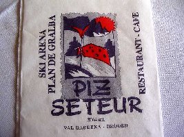 Sehr zu empfehlende Hütte mit excelenten Hirtenmakaroni. Nach dem Essen haben wir uns noch ein bischen im Gran Paradiso ausgetobt, sind übers Grödner Joch wieder nach Alta Badia und spulten das beschriebene Nachmittagsprogramm ab.