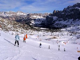 Steinerne Stadt mit Blick Richtung Wolkenstein / Grödner Joch.