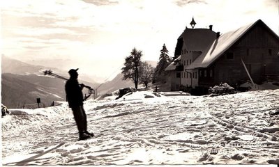 der Lift mit dem 'Alpengasthof Mitteregg'
