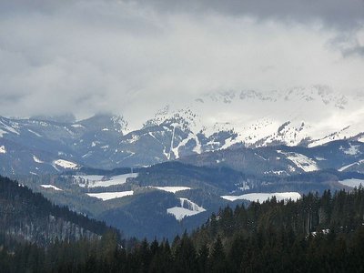 Zoom ins Schigebiet Brunnalm Hohe Veitsch.