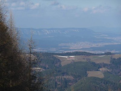 Selber Standort: Blick zur Hohen Wand.