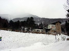 Talstation, hier sieht man ein wenig die Schneeverwehungen