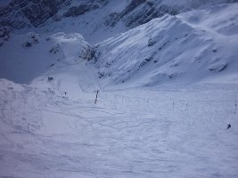 Osterfelderkopf-Lift, es hängen zwar noch Bügel dran, ist aber wohl ein LSAP-Kandidat, im neuen Liftplan nicht mehr eingezeichnet...