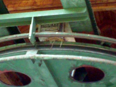 Vogelnest auf der schlafenden Umlauf/Antriebsscheibe!