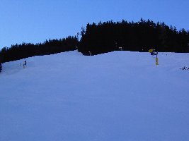Piste &amp;quot;Nord&amp;quot; (1) am Schattberg Ost. Diese schwarze Piste hat 1000m Höhenunterschied und ist durch die 8EUB &amp;quot;Schattberg X-press 1+2&amp;quot; (DM) sehr gut erschlossen.