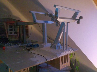 Bahnsteig und Stationsbau Herzbullialmbahn 25.04 (1).JPG