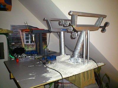 Bahnsteig und Stationsbau Herzbullialmbahn 25.04 (2).JPG