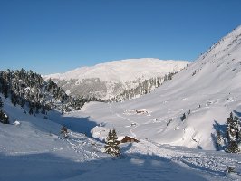 157-Neue Bamberger Hütte und Steinbergstein.jpg