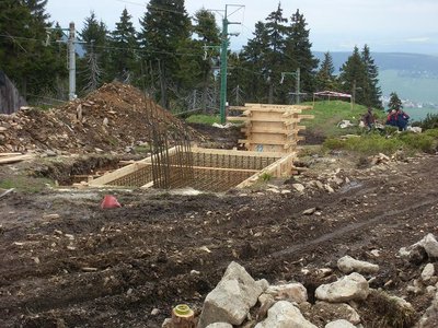 Bergstation mit Stütze 12