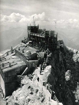 Bild Nr. 6 "Das Münchner Haus - Höhe 2966m - Gipfel der Zugspitze"