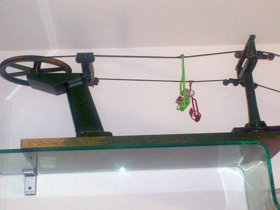 Herr BL Mauser bei der Inspektion , Bergstation Gipfelleite