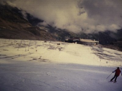 Leider unscharf. Die Abfahrt zum Eisgrat war 1987 auch noch Ende August möglich.