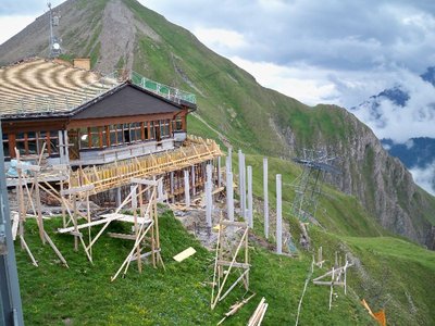 Terrassenerweiterung Alp Trida Sattel
