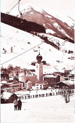 Zwölferkogel Kombilift HÖLZL-LANA , mit den typischen Hölzl Schleppapparaten, wie ich sie 1982 noch am Höllensteinlift Wagrain bewundern durfte.