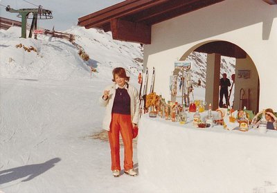 Meine liebe Mutti bei der Schneebar.Penkentenne. 1976 . ( RIP 20.07.2012 , 77J)