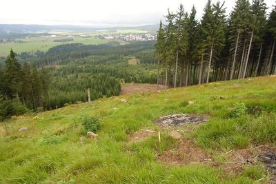 Plesivec, Piste Modes Grund