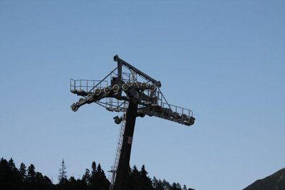 Die neuen Stützen wurden auch auf Pos. gebracht
