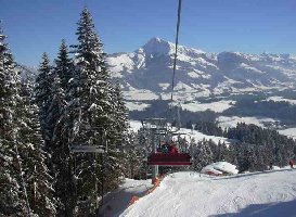 der untere Teil der neuen Sonnenbahn mit Kitzbühler Horn- 2000 m