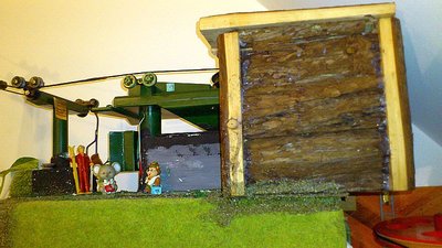 Gipfelleitenbahn mit stationsüberbauung  (8).jpg