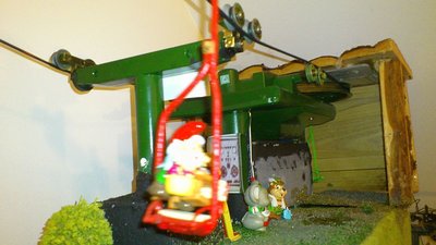 Gipfelleitenbahn mit stationsüberbauung  (14).jpg