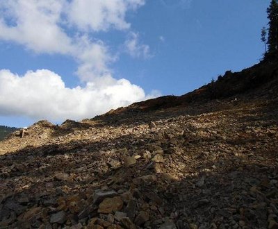 am derzeitigen Ende der Piste; bergaufwärts