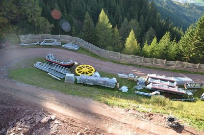 Stationsbauteile Tal