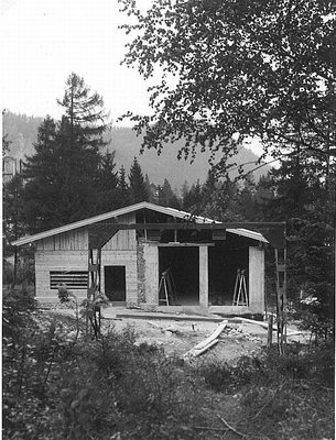Bau und Eröffnung Hirschenkogel 1953  (10).jpg