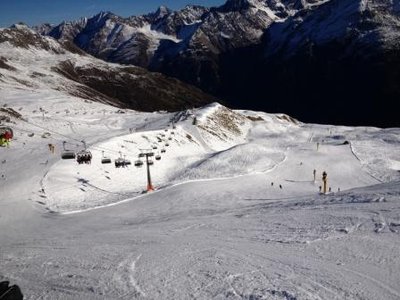 Blick auf die Piste vom Giggi am Morgen
