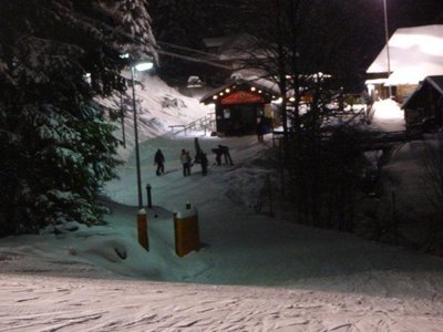 Zufahrt zum Lift miitendrin leicht bergauf