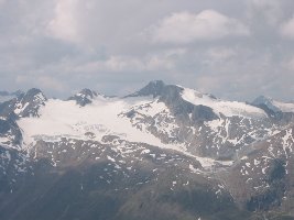 Der Tiefenbachferner und die Schwarze Schneid vom Nederkogel. Der Gletscher sieht von hier aus, sehr gut aus. Mal sehen, ob da morgen was geht...