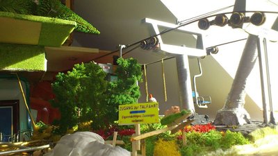 Sonntagsvormittagsbetrieb auf den Herzbullialmbahnen  (29).jpg