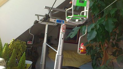 Sonntagsvormittagsbetrieb auf den Herzbullialmbahnen  (3).jpg