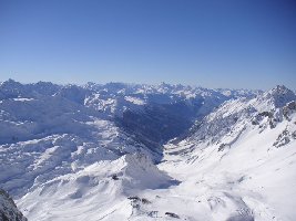 Blick vom Schindlergrat;Richtung Klostertal