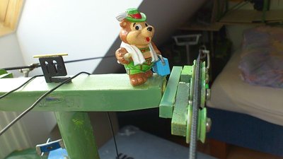 Petz bei der Rollenkontrolle  (1).jpg