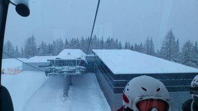 Talstation Gipfelbahn mit Garage..