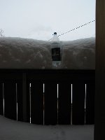 Flaschenkühlung auf dem Balkon.