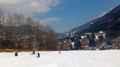 Bei den Schmoll-Liften in STEINHAUS am Semmering 17.03 (2).jpg