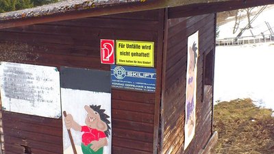 Bei den Schmoll-Liften in STEINHAUS am Semmering 17.03 (14).jpg