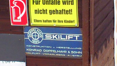 Bei den Schmoll-Liften in STEINHAUS am Semmering 17.03 (16).jpg