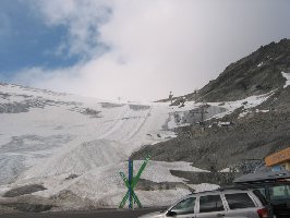 Weltcuphang, Piste 31. Rechts hätte man sicher noch gut runter fahren können.