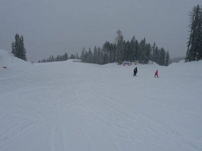 Nun zu der neuen Abfahrt beim Six-Pack-6er. Hier vor dem Steilhang zweigt die neue Piste rechts ab.